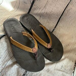 Reef Women’s Zen Love Sandals Flip Flop Thong Sandals Brown/Tobacco Sz 11 GUC